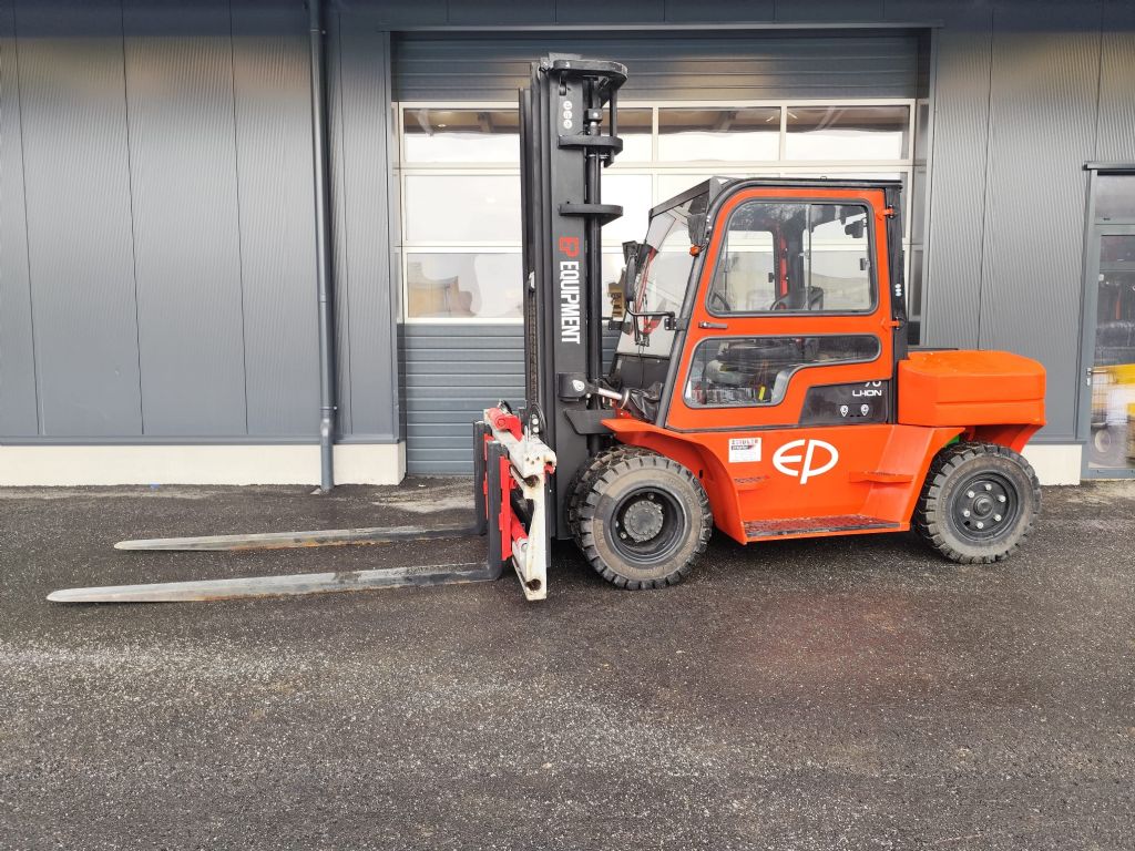 EP EFL 702 Vorf�hrmaschine Elektro 4 Rad-Stapler www.sks-stapler.at