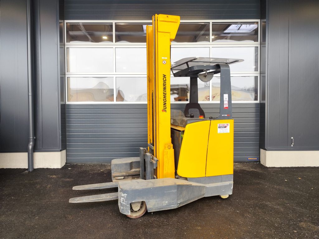 Jungheinrich ETVQ20 Vierwege Schubmaststapler www.sks-stapler.at