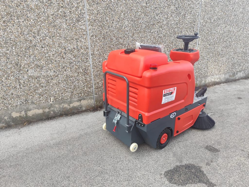EP J1250 NEUMASCHINE Kehrmaschinen www.sks-stapler.at