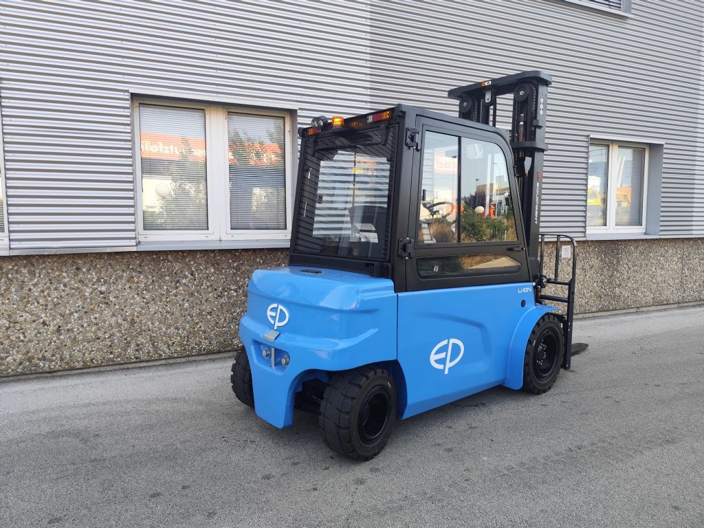EP-CPD50L1 NEUMASCHINE-Elektro 4 Rad-Stapler-http://www.k-trucks.de