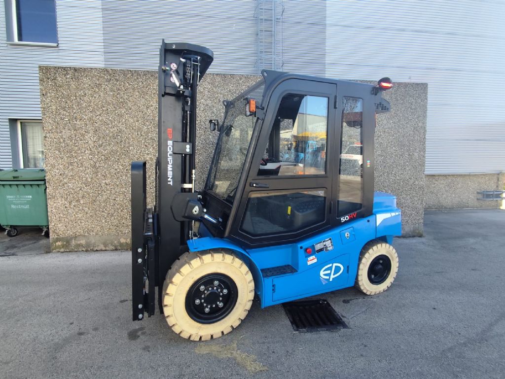 EP-EFL503-HV-6 NEUMASCHINE-Elektro 4 Rad-Stapler-http://www.k-trucks.de