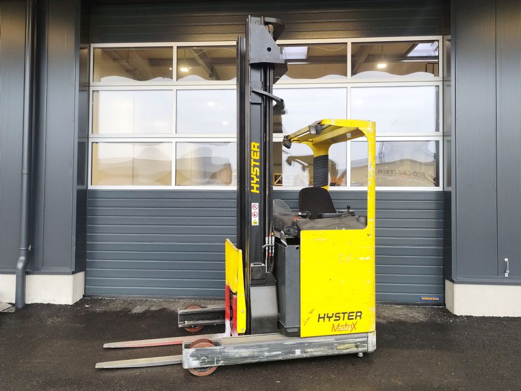 Hyster R1.4H Schubmaststapler www.sks-stapler.at