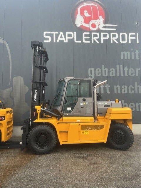 Hyundai 120D-9V Schwerlaststapler - Diesel www.staplerprofi.co.at