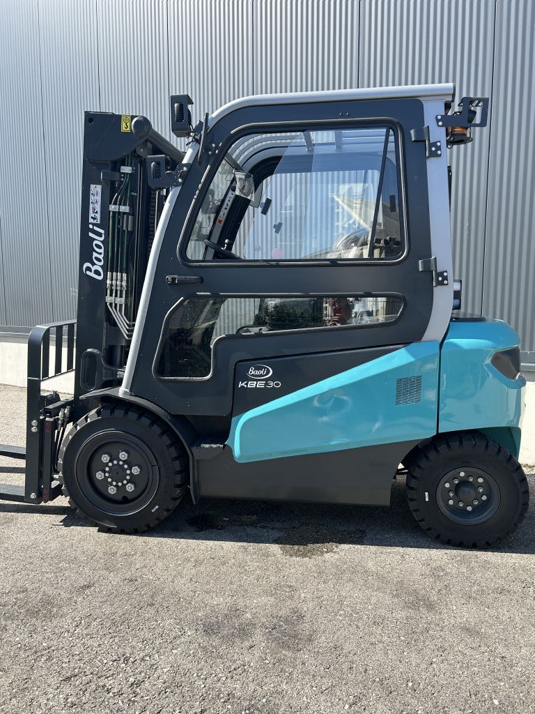 Baoli KBE30 G1 Elektro 4 Rad-Stapler www.staplerprofi.co.at Baoli KBE30 G1 Elektro 4 Rad-Stapler www.staplerprofi.co.at