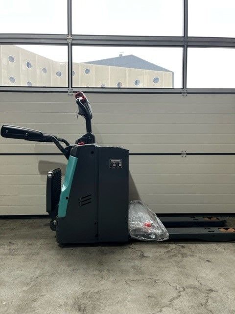 Baoli EP20-111 Niederhubwagen www.staplerprofi.co.at Baoli EP20-111 Niederhubwagen www.staplerprofi.co.at