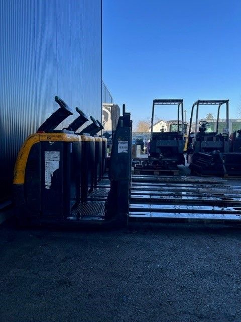 Jungheinrich ECE225 Fahrerstandstapler www.staplerprofi.co.at
