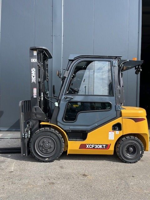 XCMG XCF30KT Dieselstapler www.staplerprofi.co.at