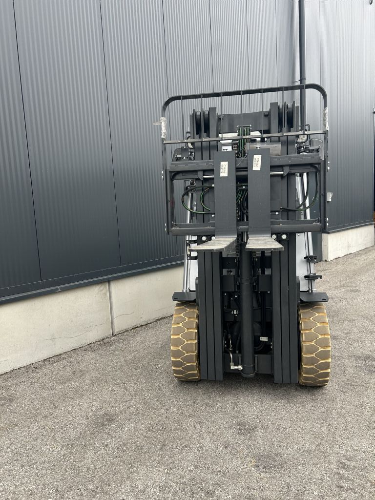 Baoli KBE35 Elektro 4 Rad-Stapler www.staplerprofi.co.at Baoli KBE35 Elektro 4 Rad-Stapler www.staplerprofi.co.at