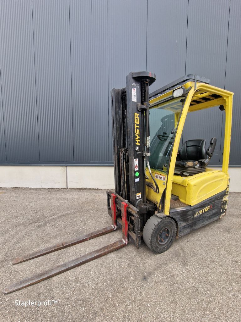 Hyster  Elektro 3 Rad-Stapler www.staplerprofi.co.at