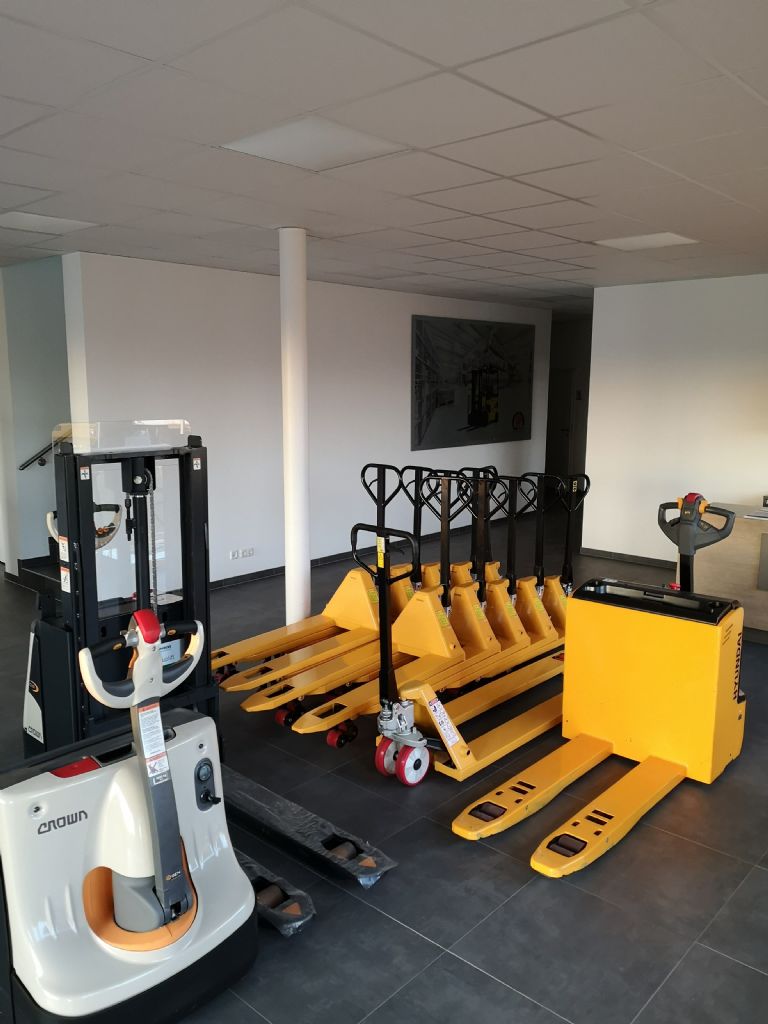 *Sonstige TKAS 25 Neugerät Handhubwagen www.staplerprofi.co.at *Sonstige TKAS 25 Neugerät Handhubwagen www.staplerprofi.co.at