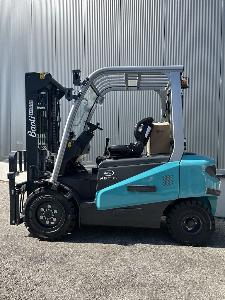 Baoli KBE35 Elektro 4 Rad-Stapler www.staplerprofi.co.at Baoli KBE35 Elektro 4 Rad-Stapler www.staplerprofi.co.at