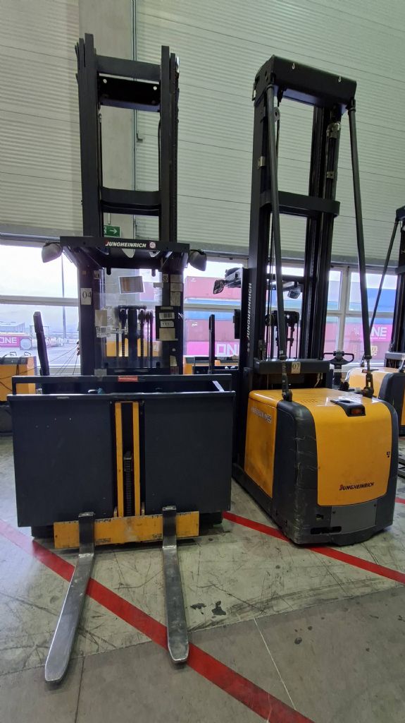 Jungheinrich EKS312 Hochhubkommissionierer www.staplerprofi.co.at