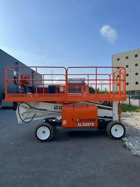 Snorkel SL30RTE Gelenkteleskopbhne www.staplerprofi.co.at