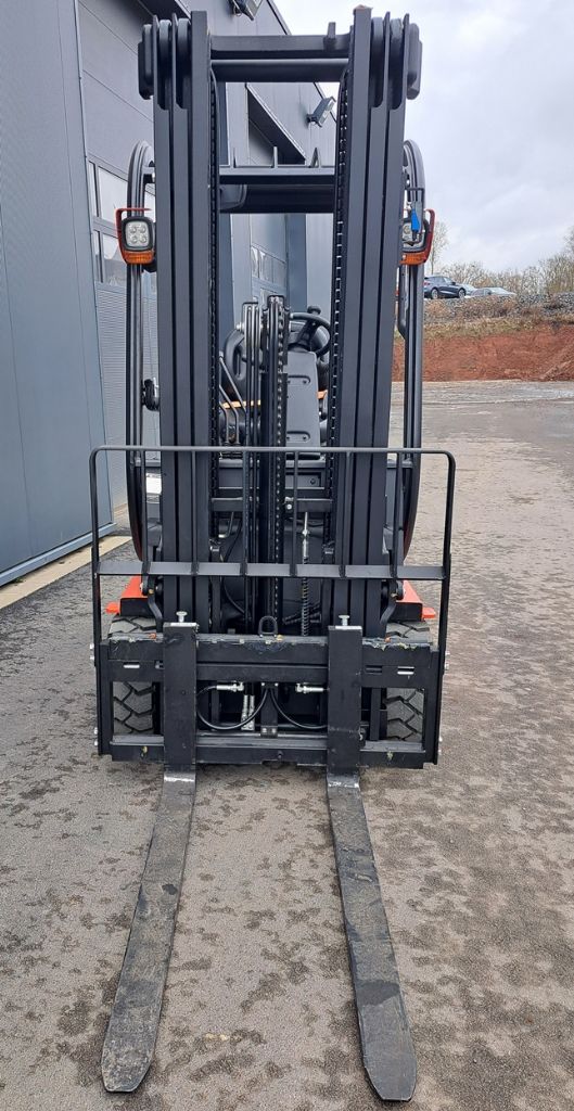 EP-TDL161-Elektro 3 Rad-Stapler-www.sta-tech.de