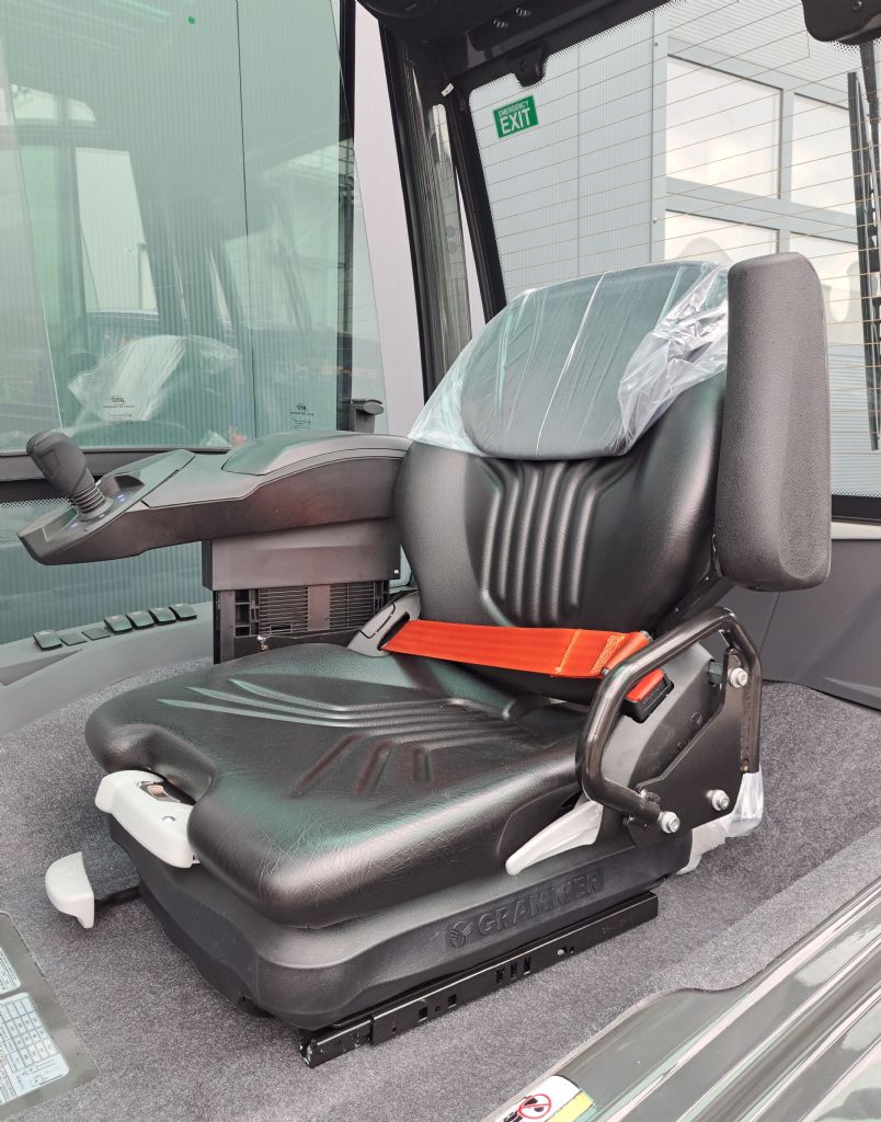 Mitsubishi-FB55NH-Elektro 4 Rad-Stapler-www.sta-tech.de