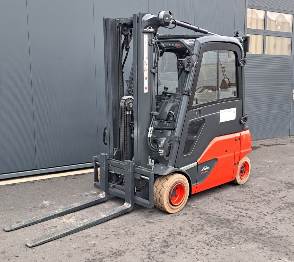 Linde-E20PL-Elektro 4 Rad-Stapler-www.sta-tech.de