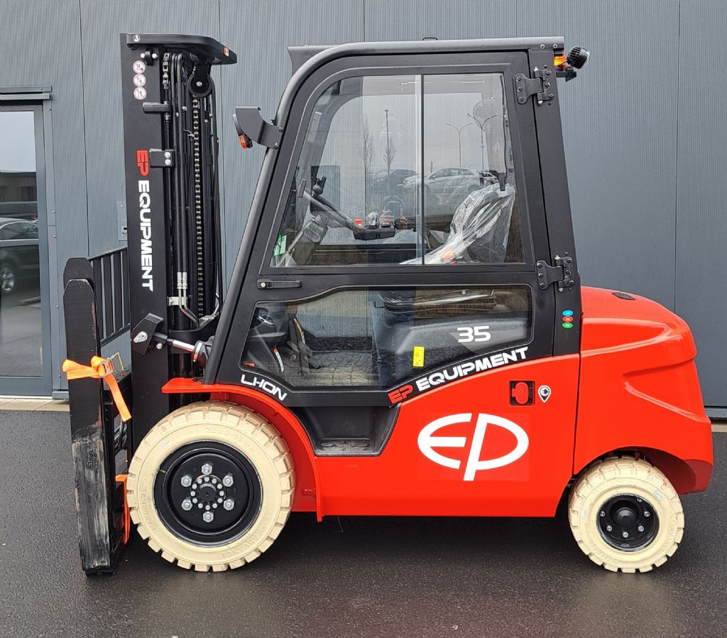 EP-EFL353S-Elektro 4 Rad-Stapler-www.sta-tech.de