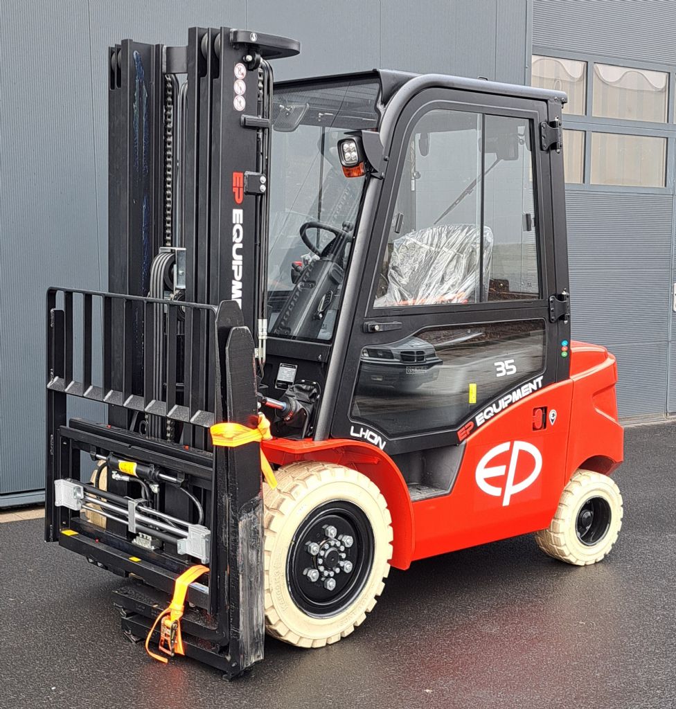 EP-EFL353S-Elektro 4 Rad-Stapler-www.sta-tech.de
