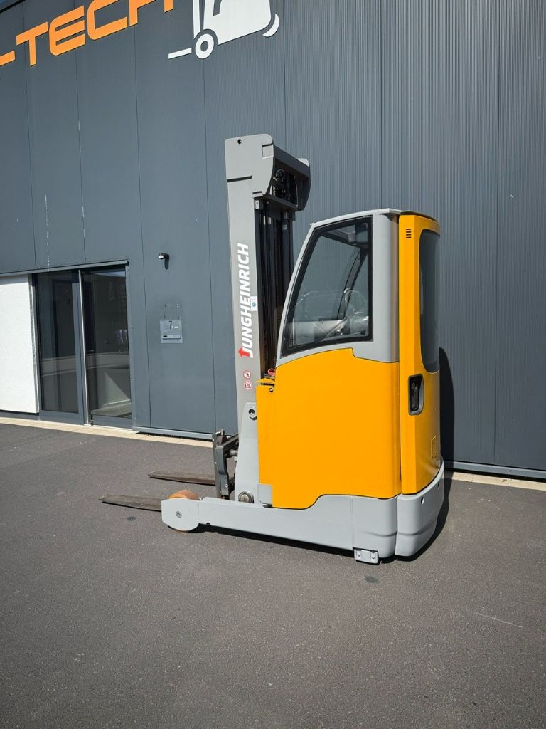 Jungheinrich-ETV 214 Khlhaus-Schubmaststapler-www.sta-tech.de