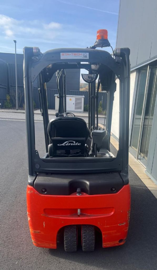 Linde-E20L-02-Elektro 3 Rad-Stapler-www.sta-tech.de