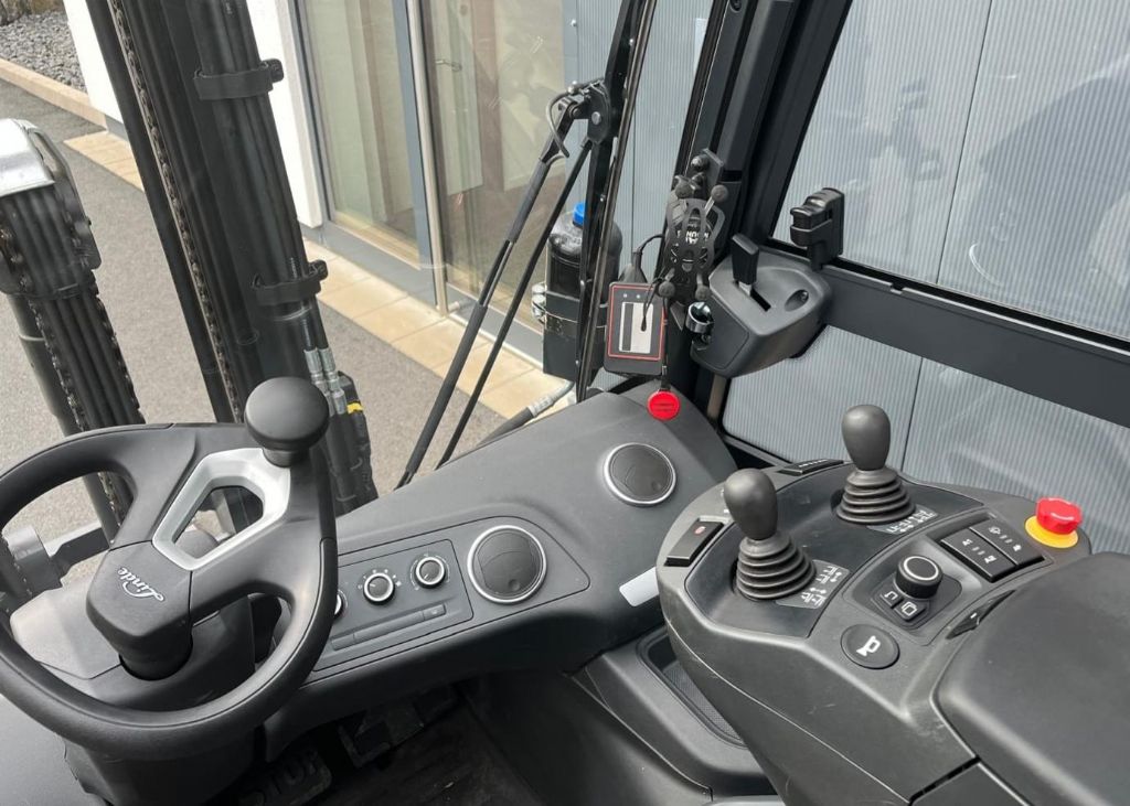 Linde-X50-01-Elektro 4 Rad-Stapler-www.sta-tech.de