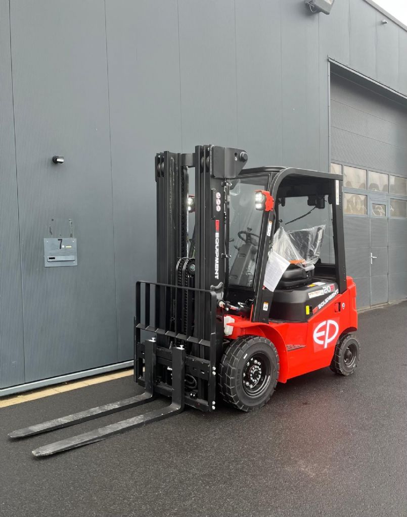 EP-EFL203P-Elektro 4 Rad-Stapler-www.sta-tech.de