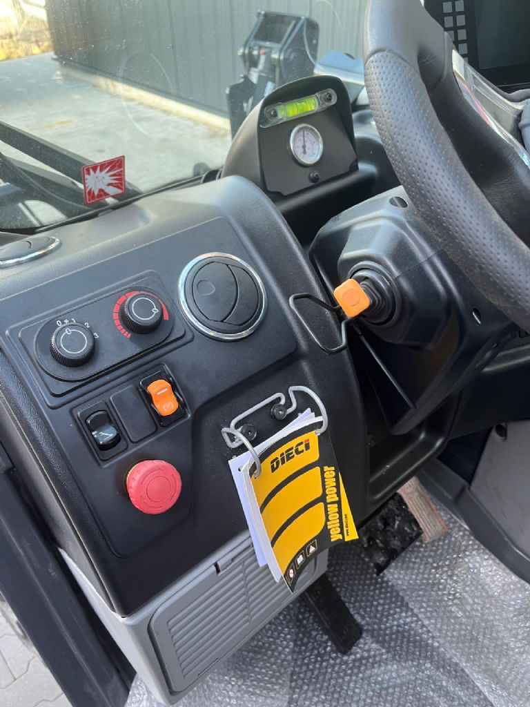 Dieci-Icarus 45.17-Teleskopstapler starr-www.sta-tech.de