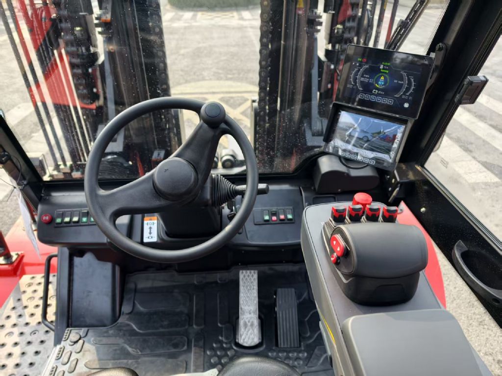 EP-EFL1203-HV-6-Elektro 4 Rad-Stapler-www.sta-tech.de