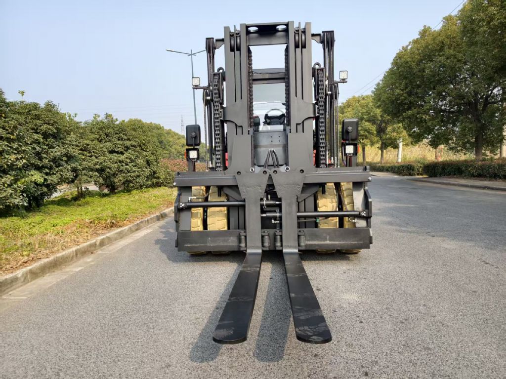 EP-EFL1203-HV-6-Elektro 4 Rad-Stapler-www.sta-tech.de