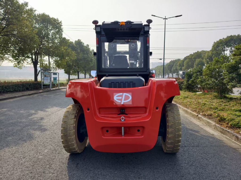 EP-EFL1203-HV-6-Elektro 4 Rad-Stapler-www.sta-tech.de