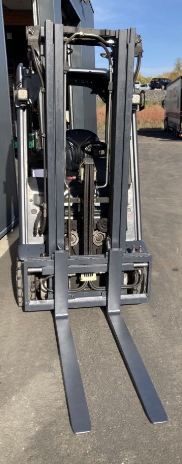 Linde-E16-02 EVO, Batterie 2020-Elektro 3 Rad-Stapler-www.sta-tech.de