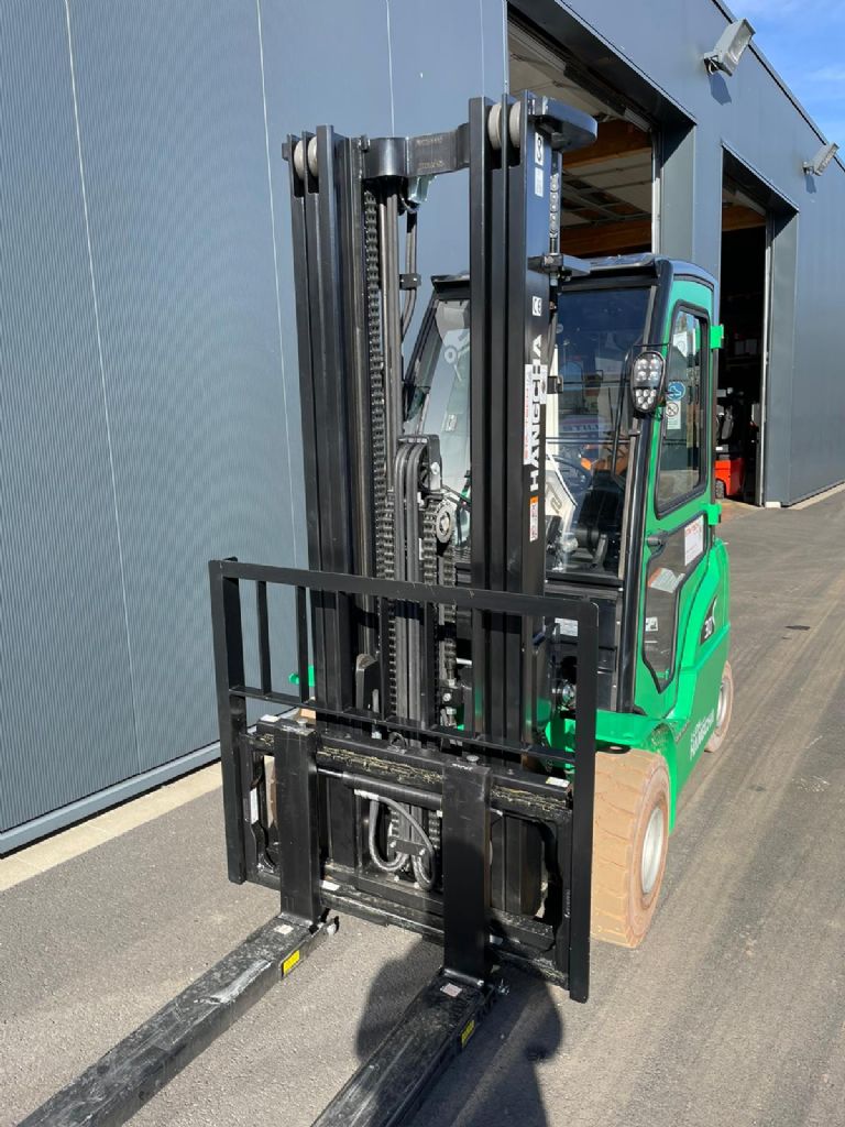 Hangcha-CPD30-XD4-SI21 (Lithium-Ionen)-Elektro 4 Rad-Stapler-www.sta-tech.de