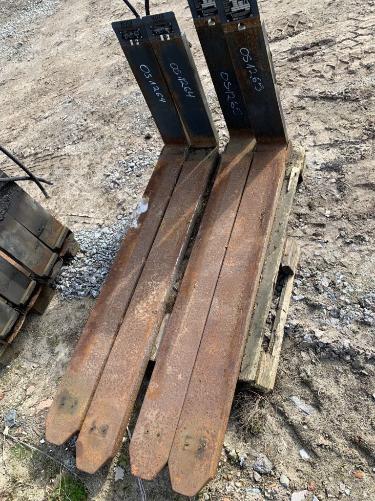 Kooi RG4-45-1550 Hydraulic Telescopic Fork Arms www.superlift-forklift.com