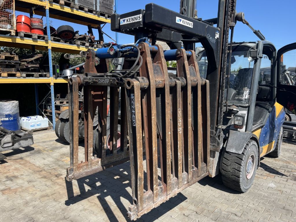 Kennis HV 8157 Brick and block clamps www.superlift-forklift.com