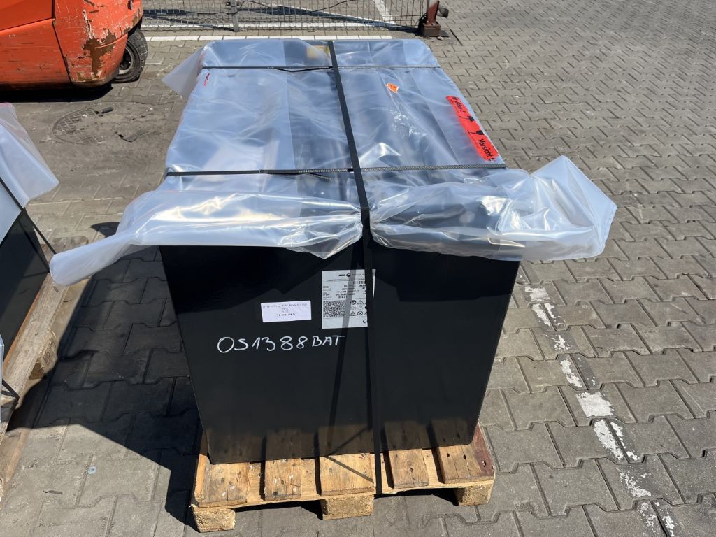 AIM 4 TPZS 620 Drive battery www.superlift-forklift.com