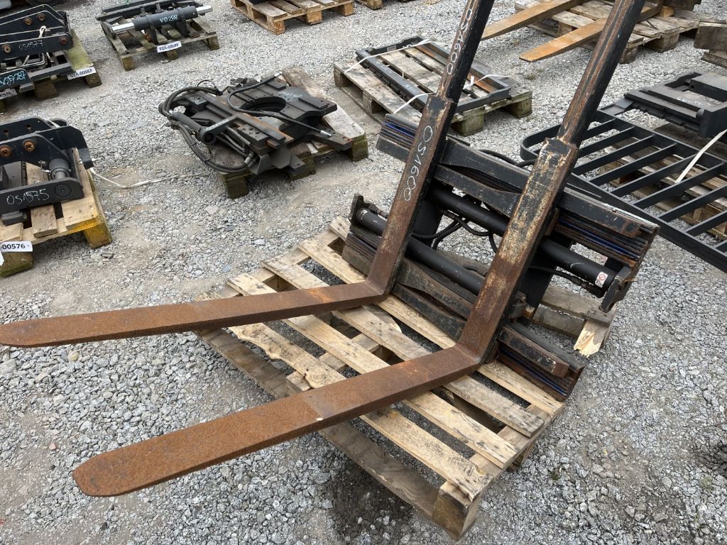 Cascade 28G Fork positioners www.superlift-forklift.com