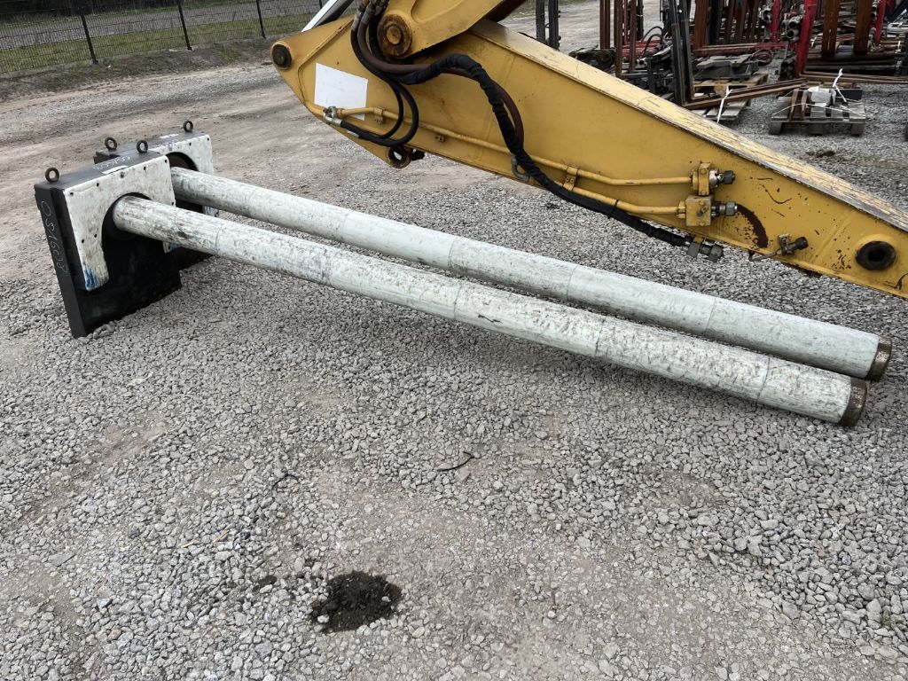 Durwen Carpet Carrying Ram 30TTD160SO Kranarm www.superlift-forklift.com