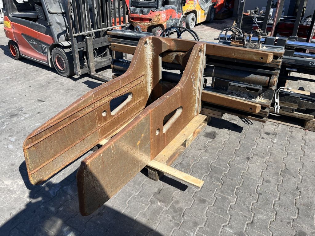 Bolzoni BC-50PWE Bale clamps www.superlift-forklift.com