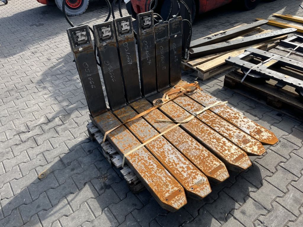 Kooi TRG2-30-1150-1100 Hydraulic Telescopic Fork Arms www.superlift-forklift.com