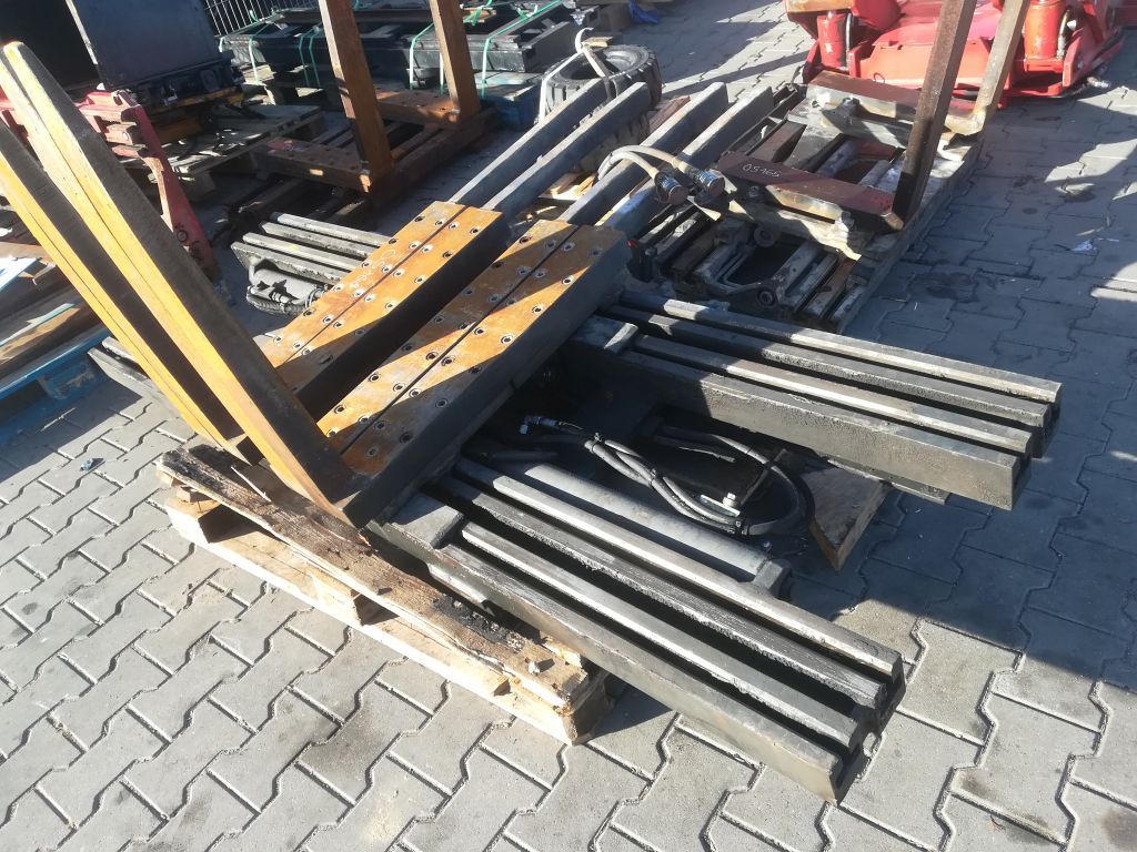 Kaup 6T429-4 Multi-pallet handler www.superlift-forklift.com