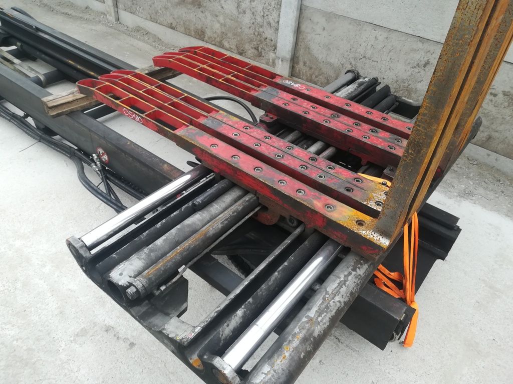 Durwen DRPK30CT Multi-pallet handler www.superlift-forklift.com
