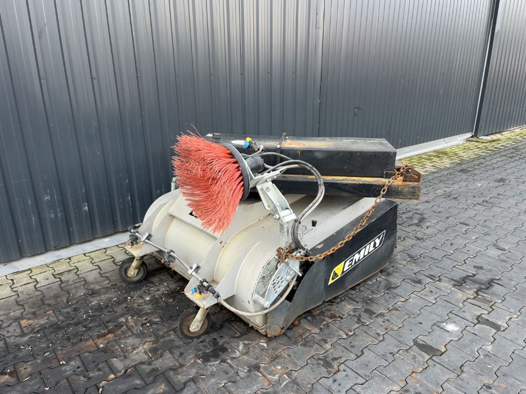 *Sonstige EMILY BALEAD 130/396 Sweepers www.superlift-forklift.com