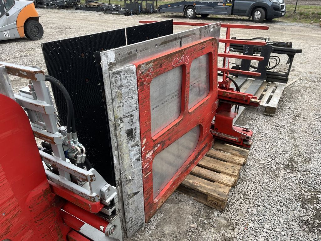 Bolzoni YB120001 Appliance clamp www.superlift-forklift.com