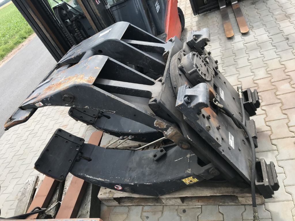 Cascade 60F-RD-604C Paper roll clamp www.superlift-forklift.com