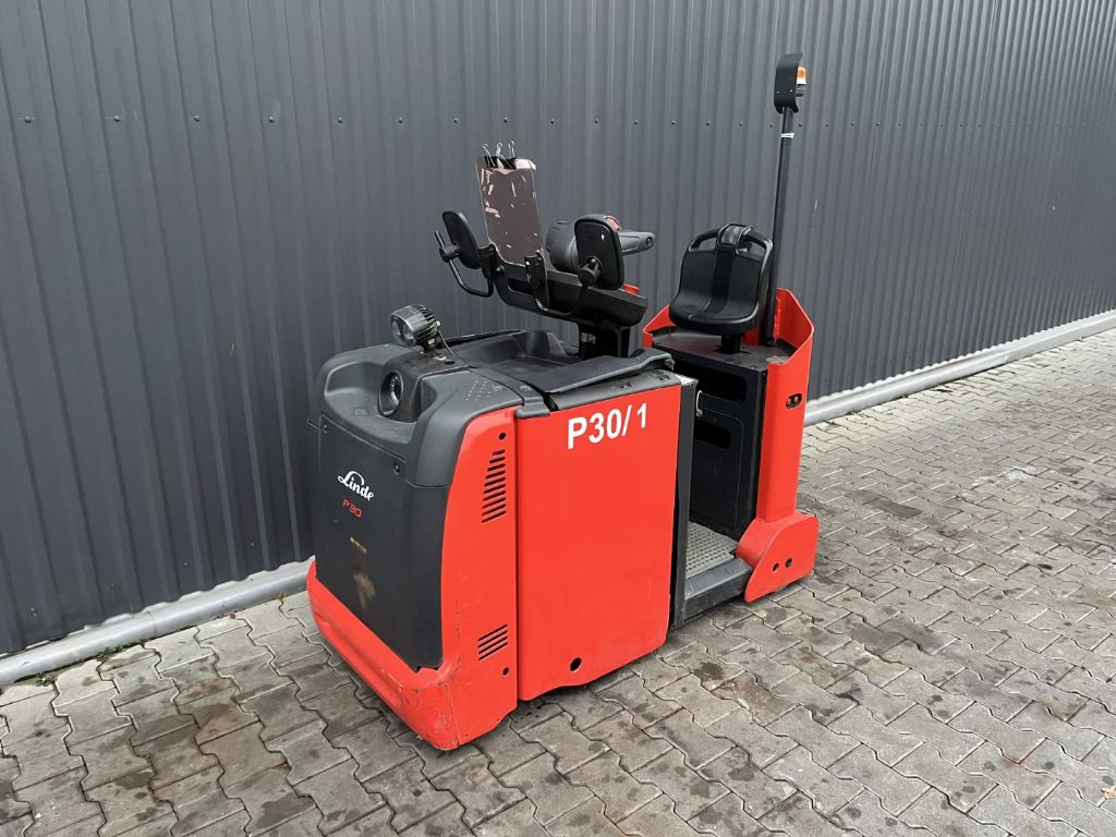 Linde P30C Tow Tractor www.superlift-forklift.com