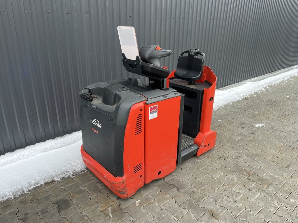 Linde P30C Tow Tractor www.superlift-forklift.com