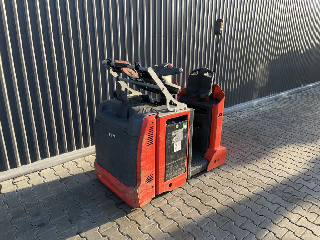 Linde P30C Tow Tractor www.superlift-forklift.com