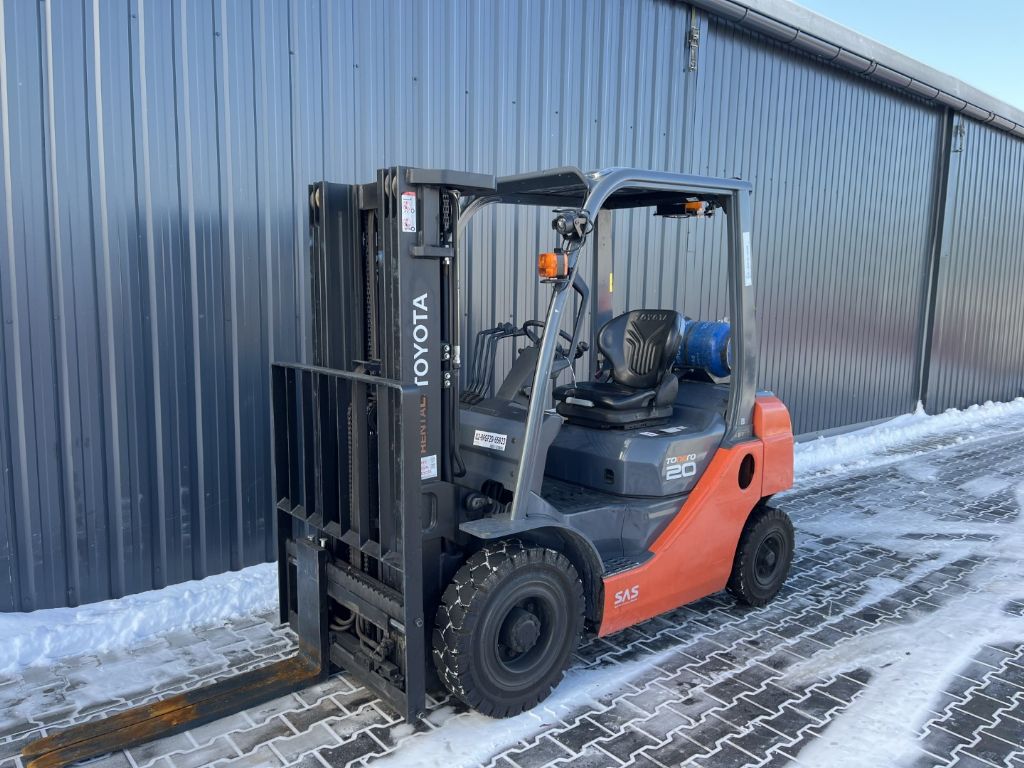 Toyota 8FGF20 LPG Forklifts www.superlift-forklift.com