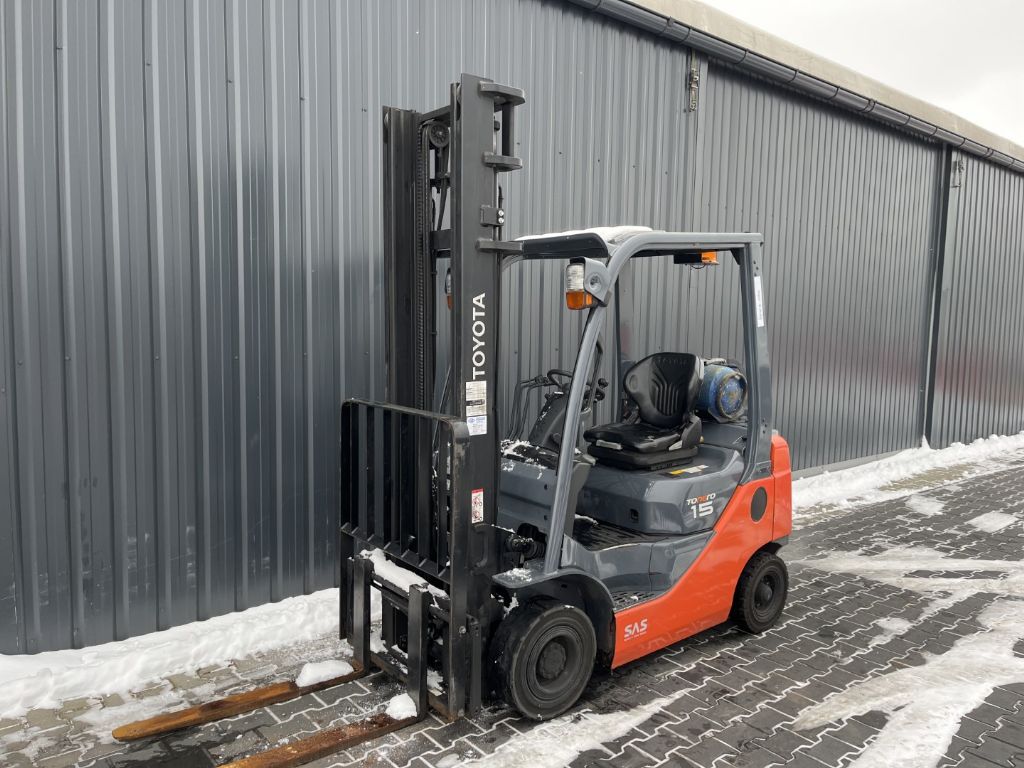 Toyota 8FGF15 LPG Forklifts www.superlift-forklift.com