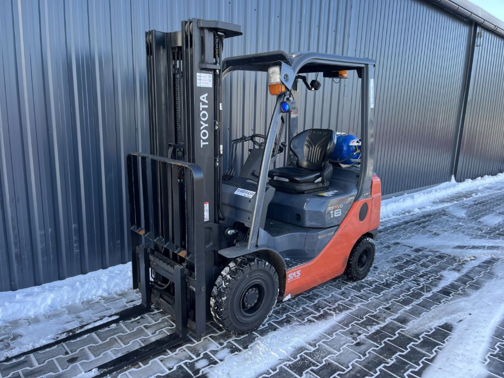 Toyota 8FGF18 LPG Forklifts www.superlift-forklift.com